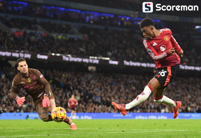 맨시티, '맨체스터 더비'서 맨유에 1-2 역전패