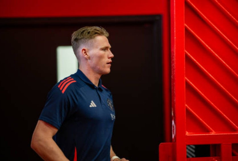 Sợ Luật Công bằng tài chính, Man Utd bán gấp Scott McTominay