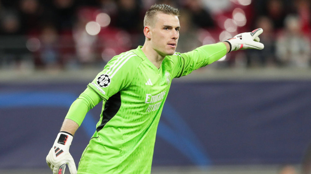 ​HLV ​Carlo Ancelotti xác nhận Andriy Lunin sẽ ở lại Real Madrid
