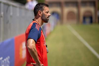 Học trò hé lộ góc chuyên môn mới của Ruud van Nistelrooy
