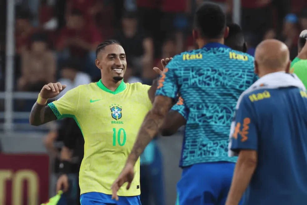 Rafinha: Brazil lẽ ra thắng, tình hình khá phức tạp; Venezuela khó đối phó