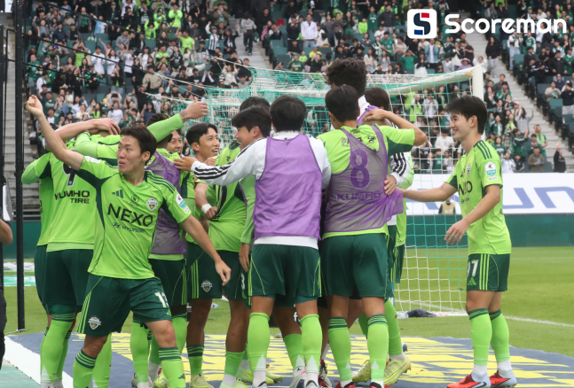 전북현대, 통산 10번째 K리그 우승… 4년 만에 왕좌 탈환