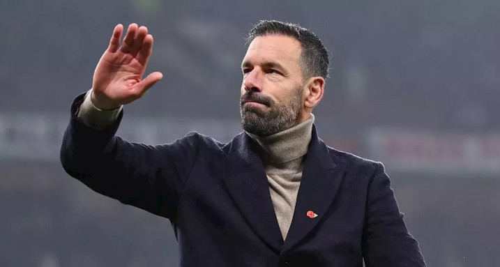 Bến đỗ tiềm năng cho Van Nistelrooy sau khi rời Man United