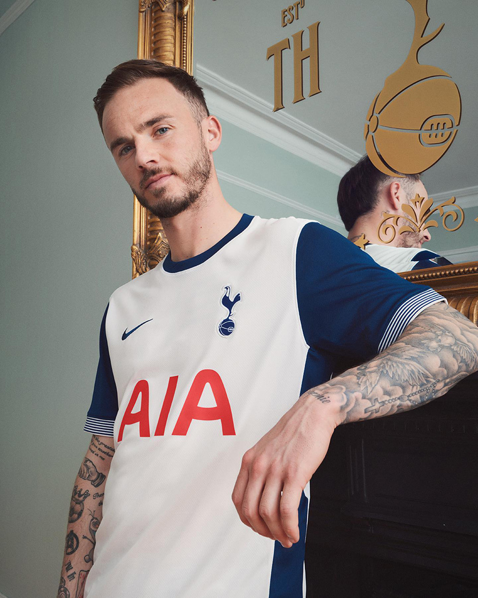 ​Áo đấu sân nhà Tottenham Hotspur cho mùa giải 2024-25