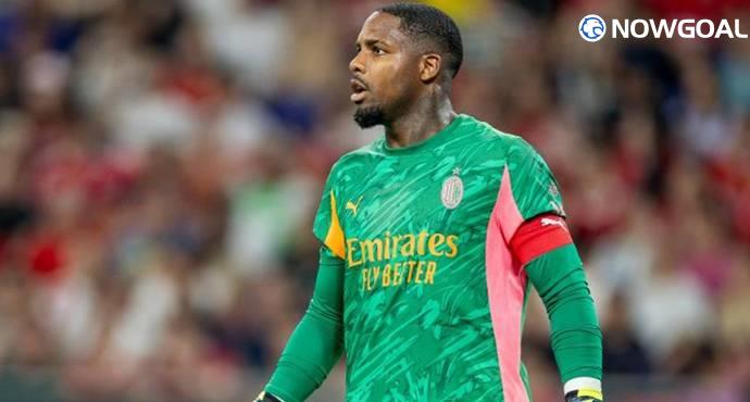 AC Milan Face Tough Battle to Convince Mike Maignan to Stay Beyond This Season