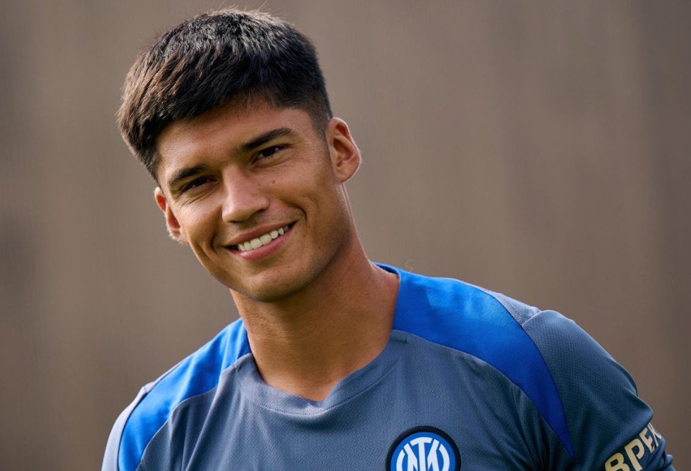 Inter Milan will attempt to part ways with Correa, either by selling him or terminating his contract early