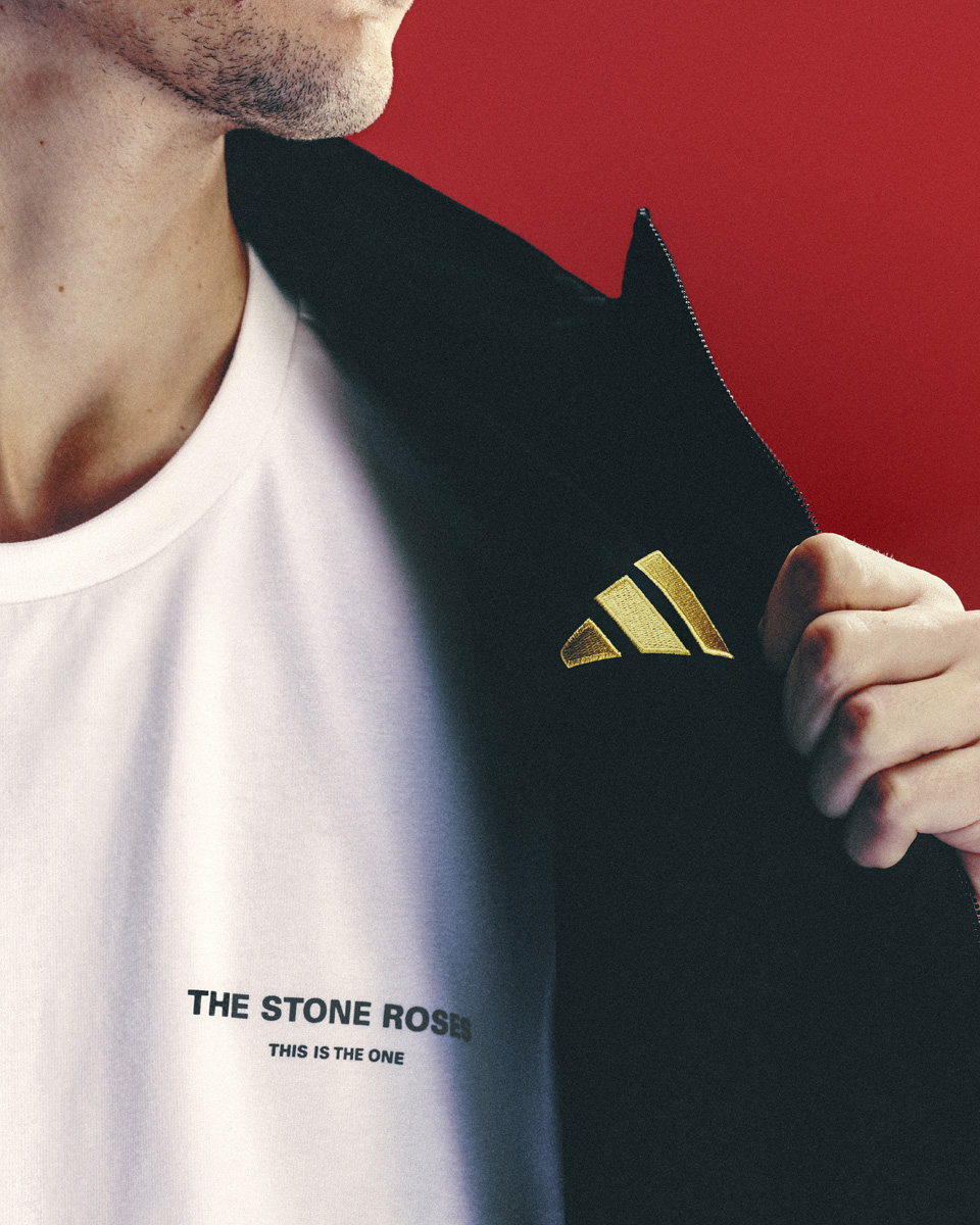 Adidas × Manchester United × Stone Roses loạt quần áo chung