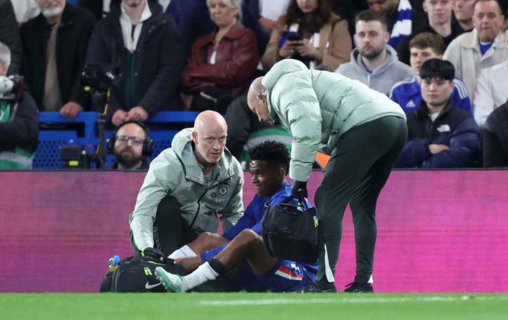 Truyền thông Brazil: Chelsea FC từ chối cho Estevao trở lại Brazil điều trị, đội ngũ cầu thủ đang cố gắng thuyết phục