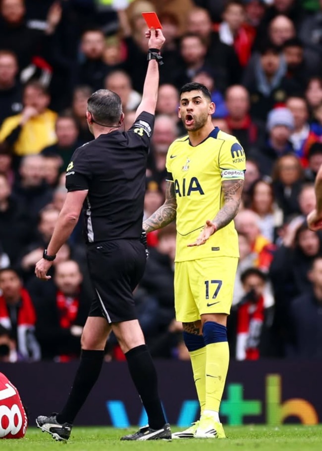 '토트넘 주장' 로메로, 퇴장으로 4경기 출장 정지 징계