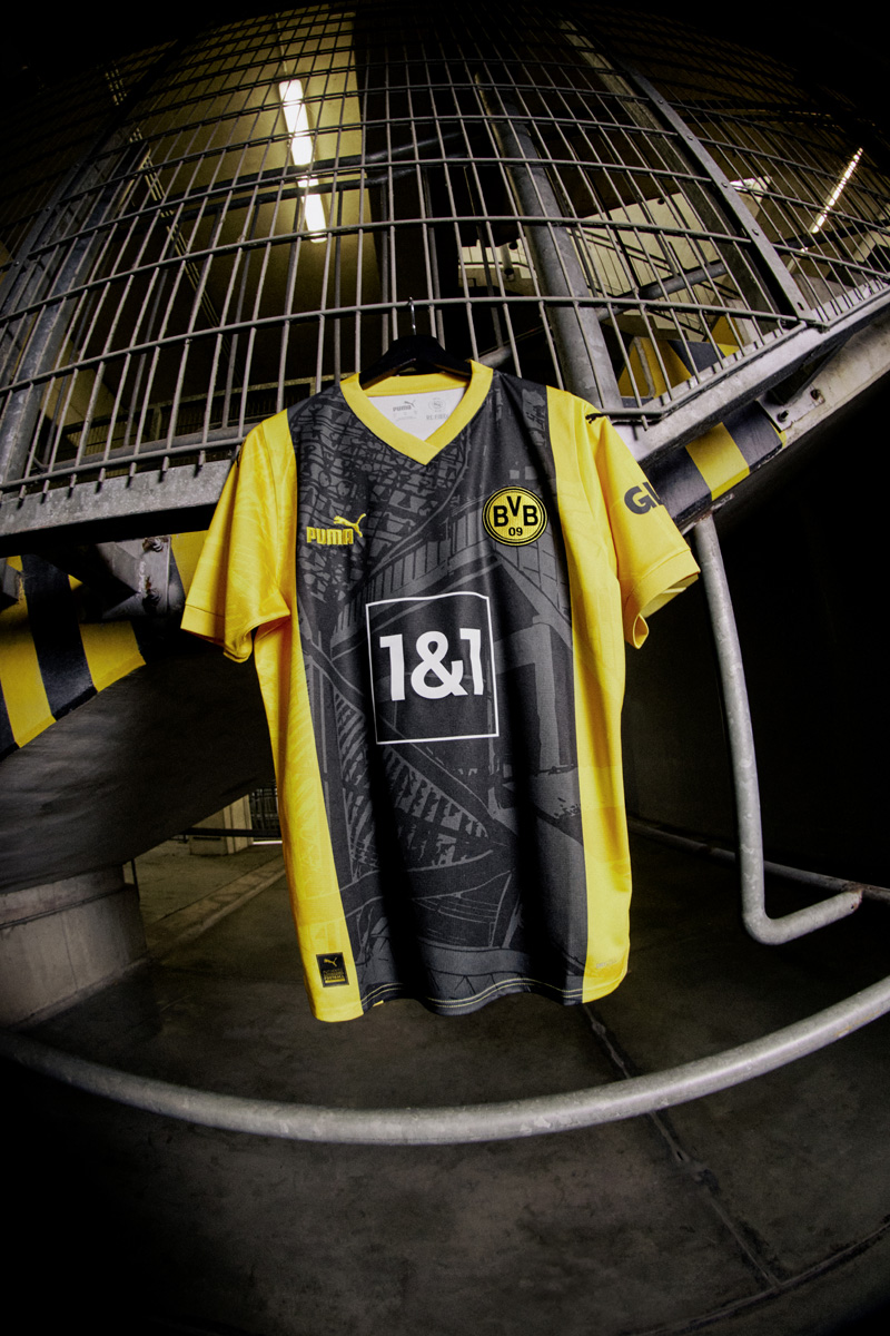 Áo đấu phiên bản đặc biệt của Dortmund 2023-24