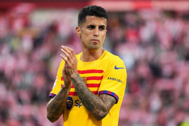 Cancelo nhận lương khủng nếu đồng ý tới Ả Rập