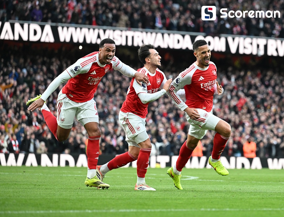 아스날, 첼시 2-1 제압...PL 선두 유지