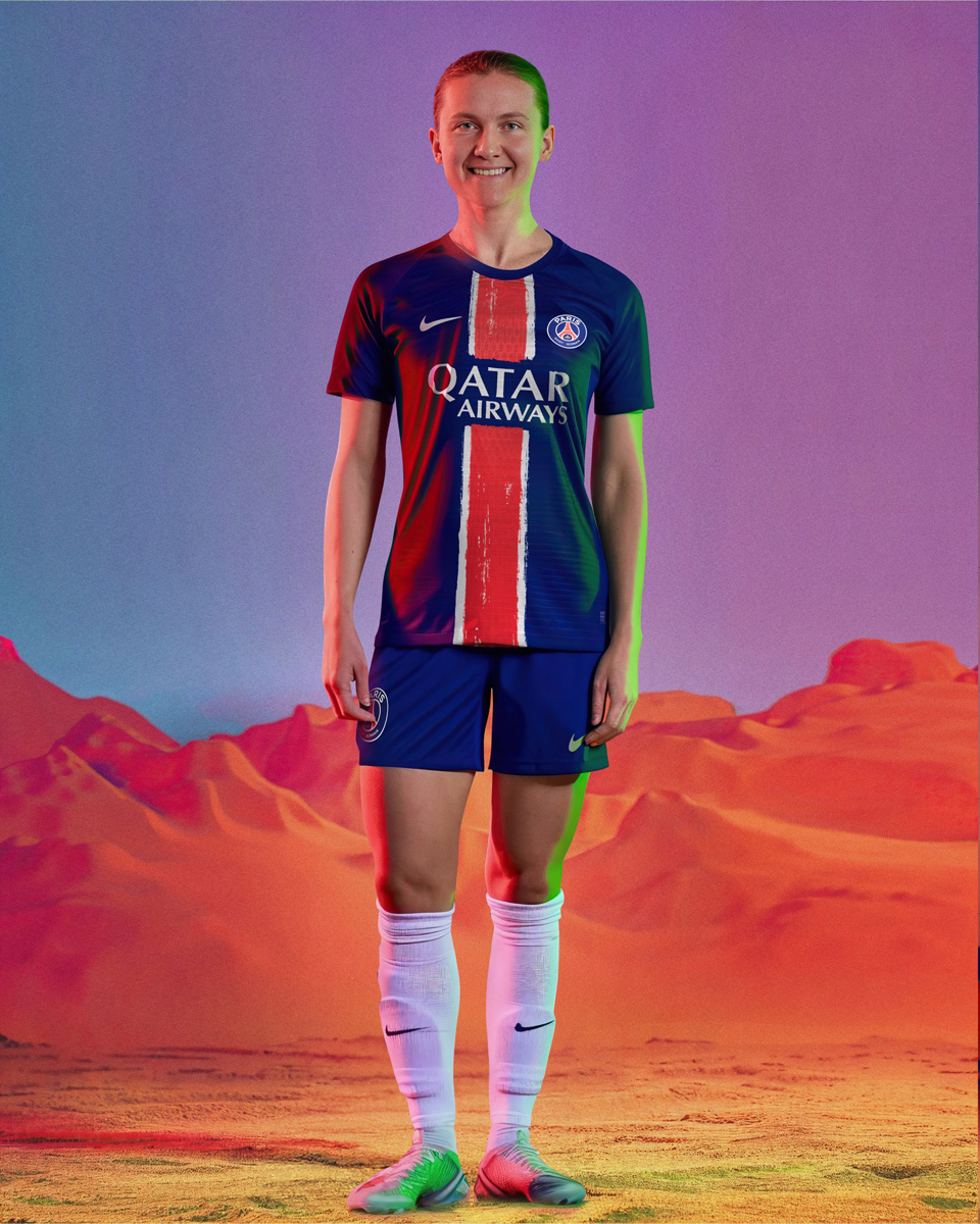 Áo đấu sân nhà của Paris Saint Germain 2024-25