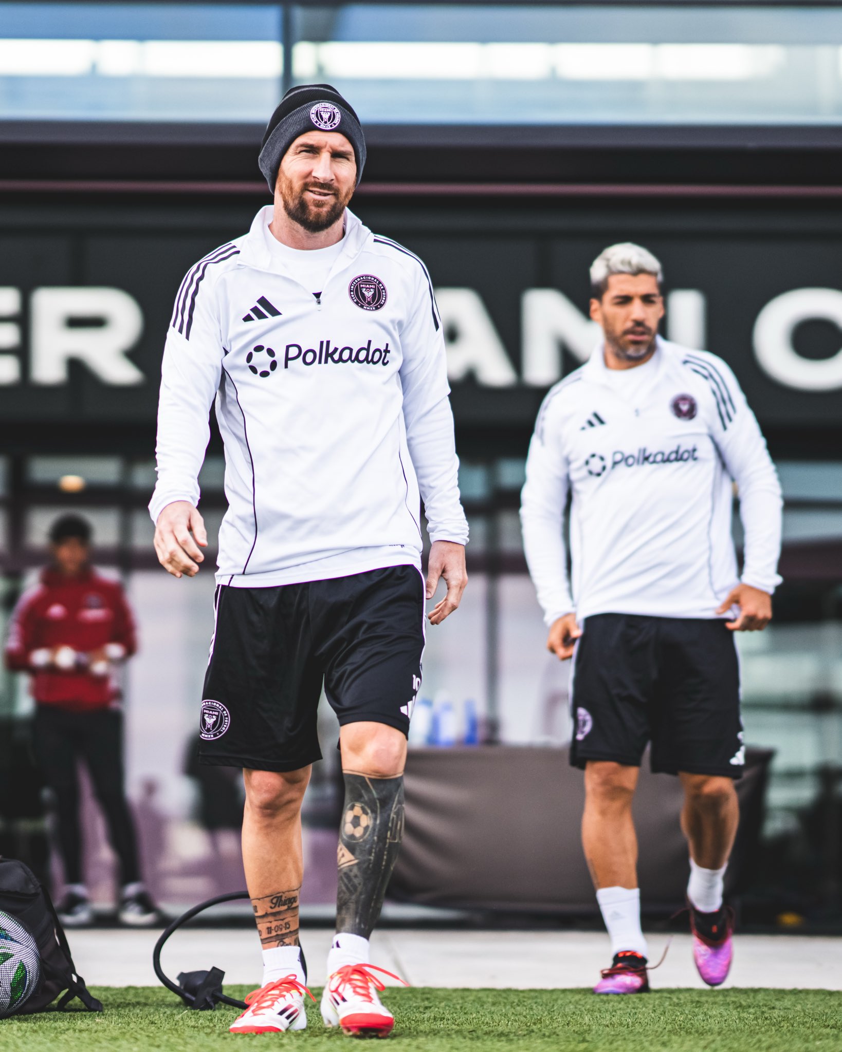 Messi posts training photos to prepare for the new season