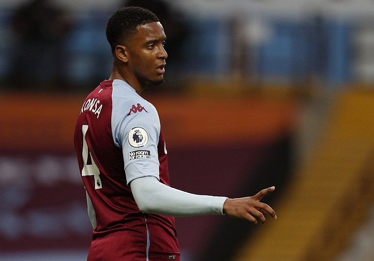 The Guardian: Arsenal và Liverpool cùng quan tâm đến Konsa, Aston Villa đòi 60 triệu bảng