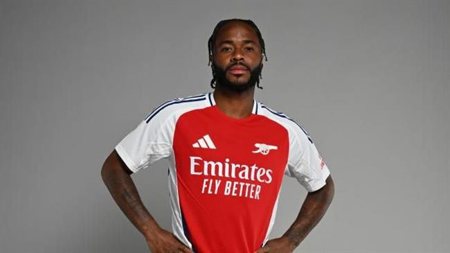 Rõ số tiền Arsenal phải trả cho Cheslea để có Raheem Sterling