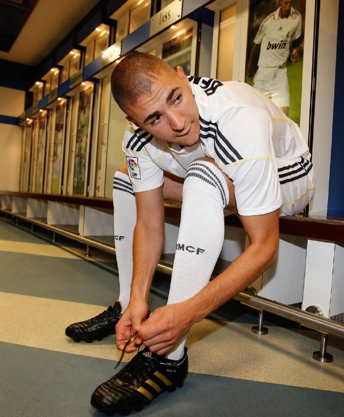 Happy birthday to Benzema! ​​​