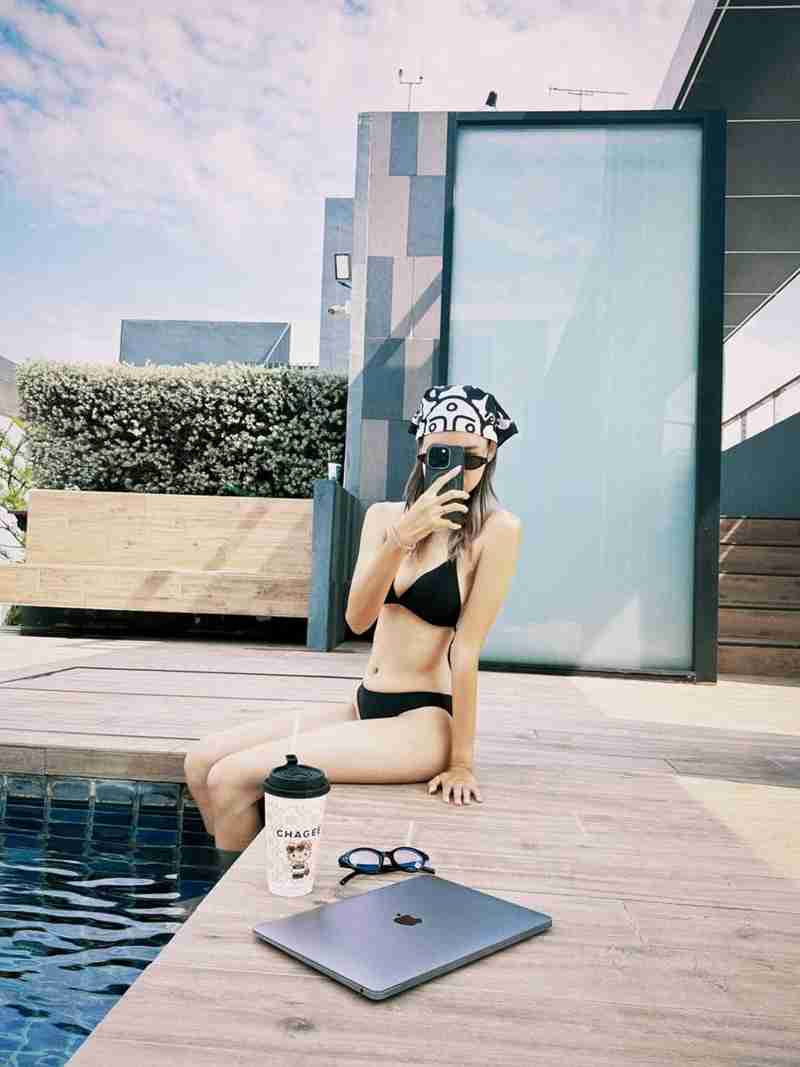 นัตตี้ ธัญลักษณ์ สลัดลุคนักข่าว ใส่บิกินี่อวดหุ่นเซ็กซี่