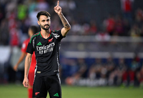 NÓNG! Porto hoàn tất việc chiêu mộ Fabio Vieira