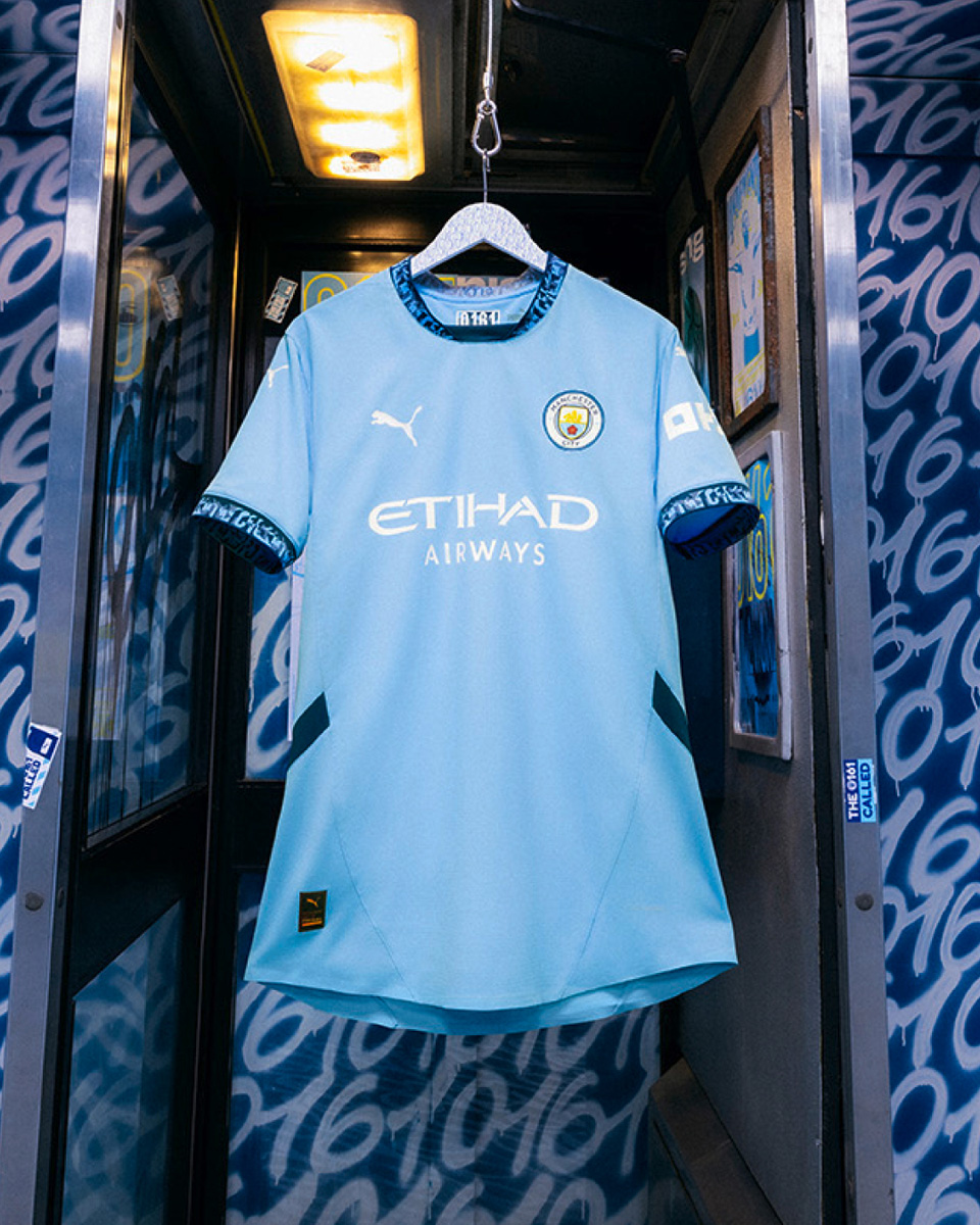 Áo thi đấu sân nhà của Manchester City cho mùa giải 2024-25
