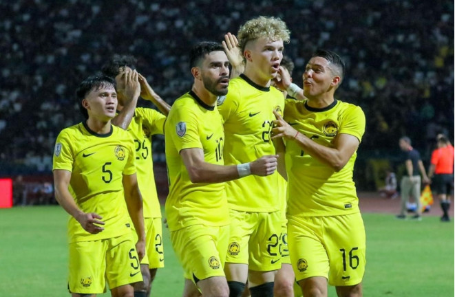 Đối thủ của ĐT Việt Nam nhập tịch 7 ngôi sao châu Âu