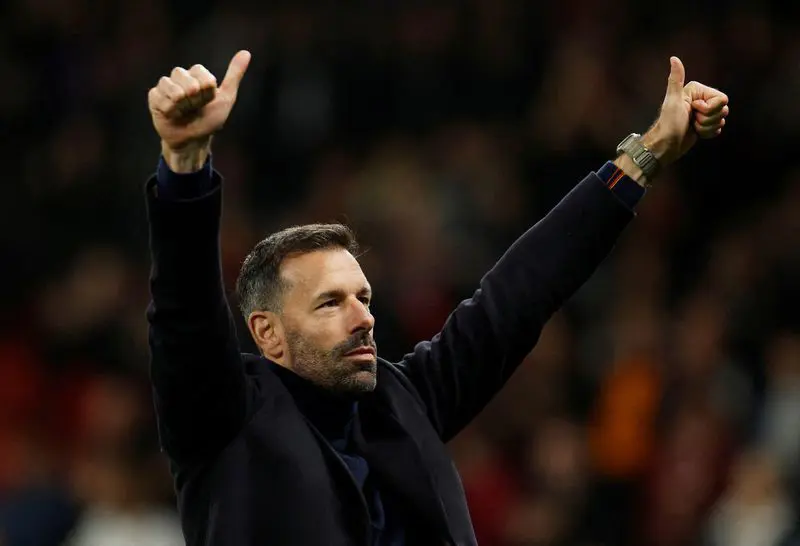Ruud van Nistelrooy Expresses Desire to Remain at Manchester United