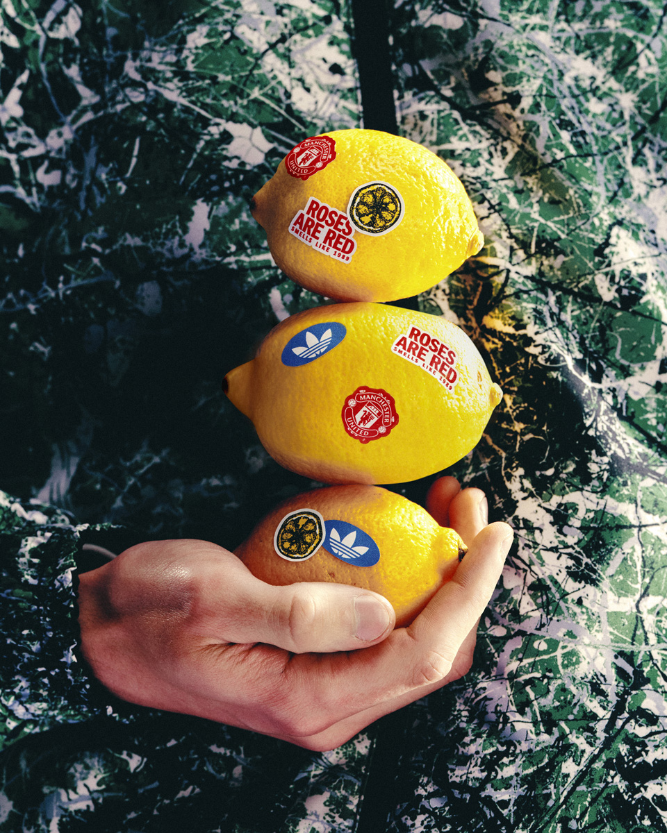 Adidas × Manchester United × Stone Roses loạt quần áo chung
