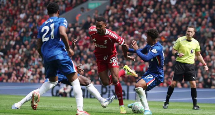 Liverpool and Chelsea Play Out 1-1 Draw at Anfield