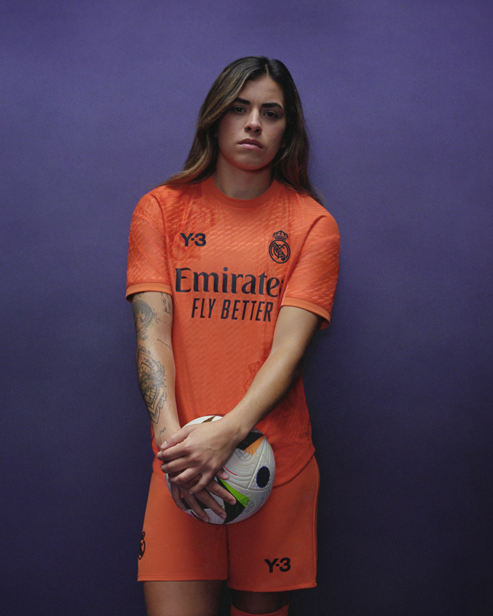 Dòng trang phục thi đấu đồng thương hiệu Y-3 × Real Madrid