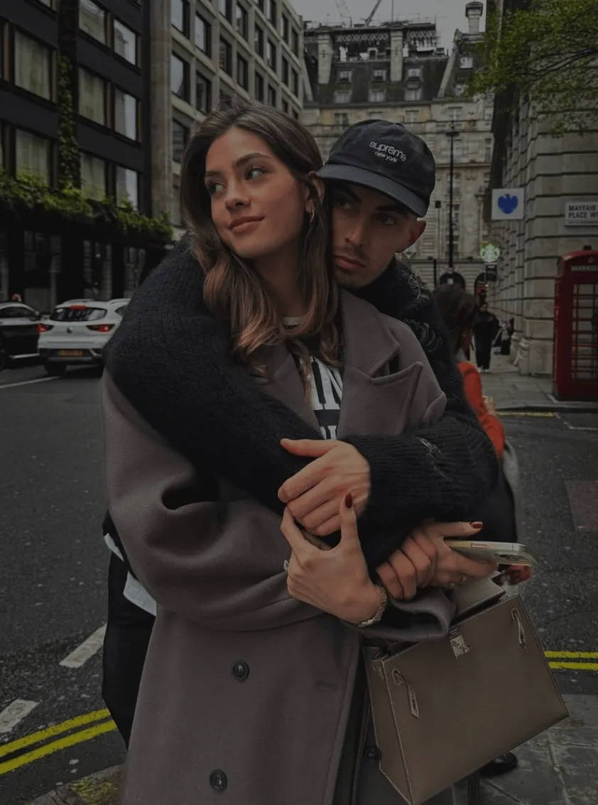 Trận Manchester City vs Arsenal sắp tới, The Sun điểm lại thành viên vợ/bạn gái của cầu thủ hai đội