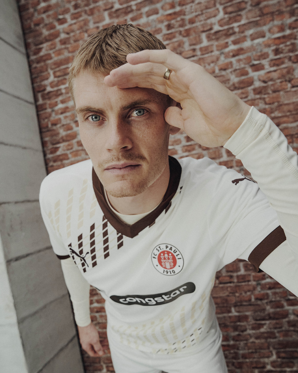 Áo đấu sân khách St. Pauli cho mùa giải 2024-25