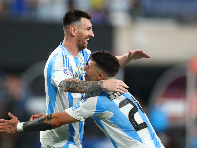 Lionel Messi Pleases Fans In New York As Argentina Reach Copa America Final