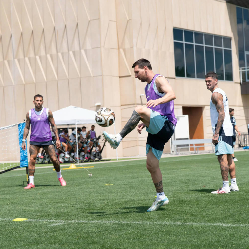 Messi đăng ảnh tập luyện trên Instagram: Buổi tập cuối cùng tại Kansas City, biết ơn tất cả