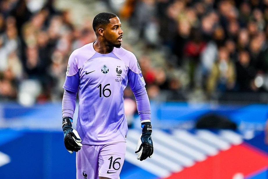 Truyền thông Pháp tiết lộ lý do Maignan không được trao băng đội trưởng tuyển Pháp