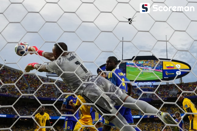 퀴라소, 역사적 ‘첫 승점’…에콰도르와 0-0 무승부