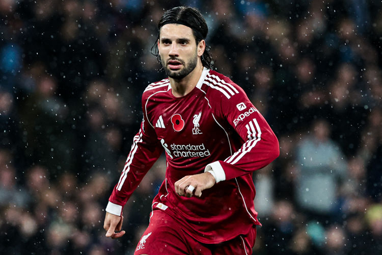 Gerrard: Szoboszlai cần giữ khiêm tốn để vươn tầm cao mới