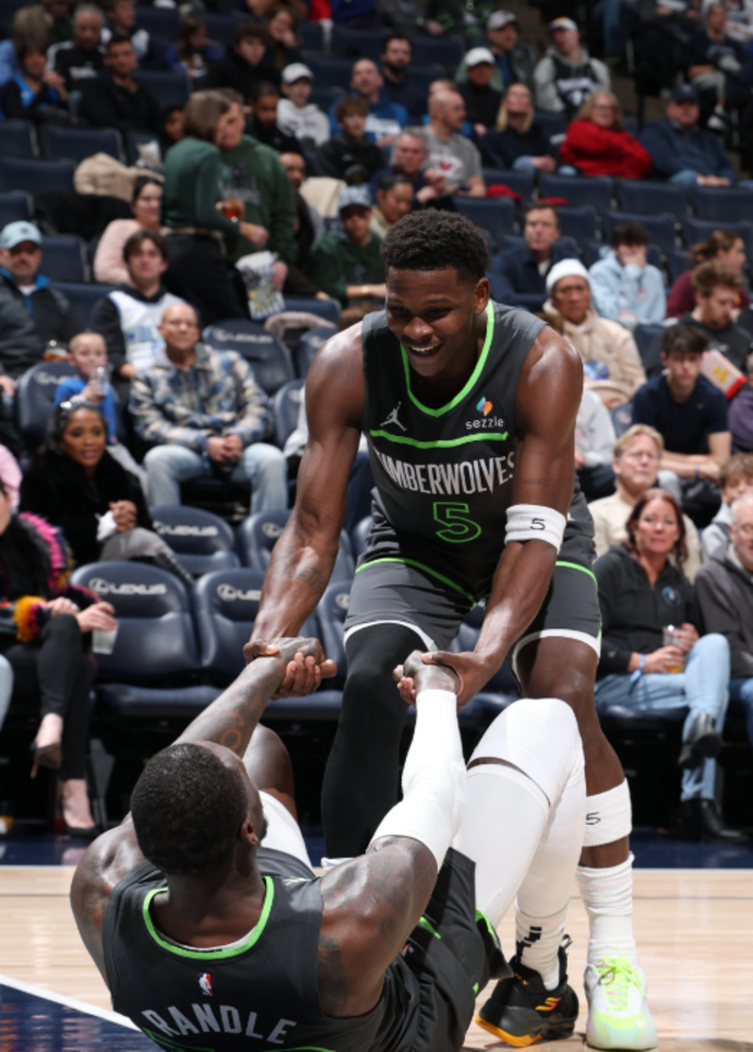 Wolves Pics: Wolves Fall To Warriors, 113‑103