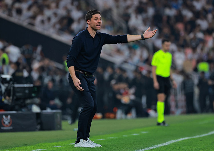 Thông cáo bom tấn từ Real Madrid:chấm dứt hợp đồng với huấn luyện viên Xavi Alonso