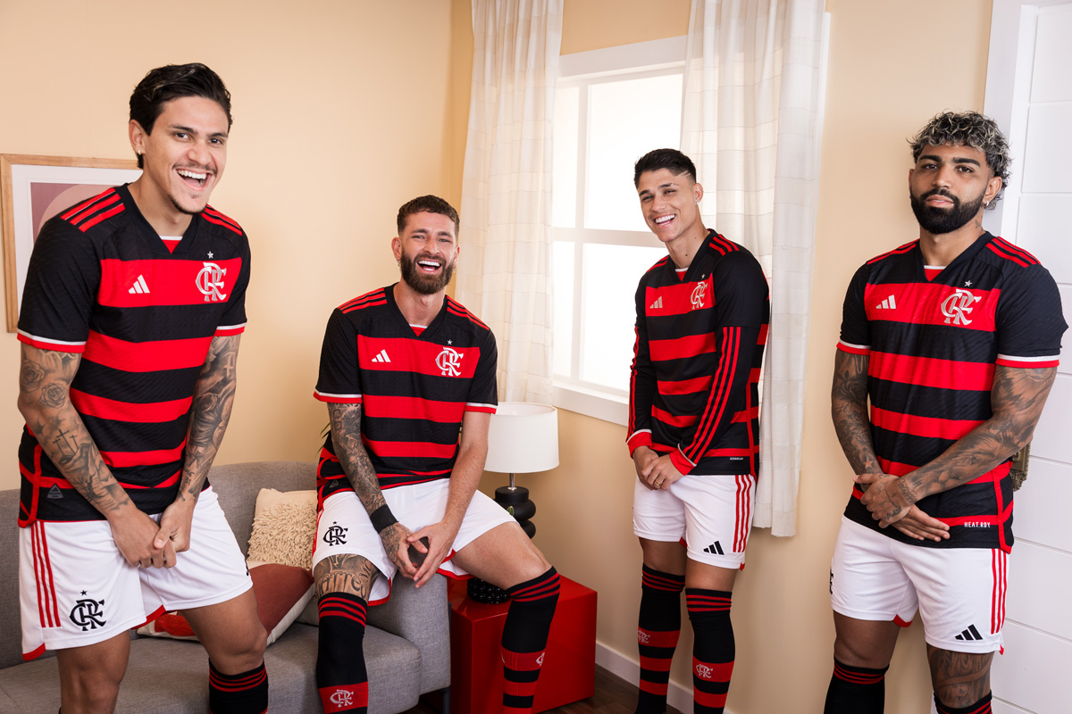 Áo đấu sân nhà Flamengo cho mùa giải 2024