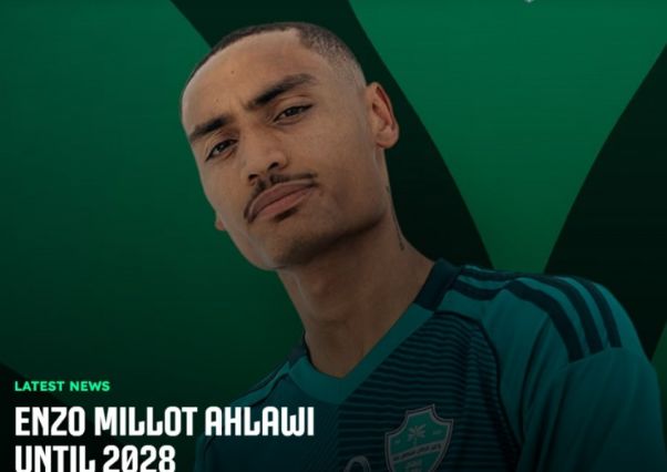 Tiền vệ của Stuttgart Milo chuyển và các dấu hiệu trong 3 năm