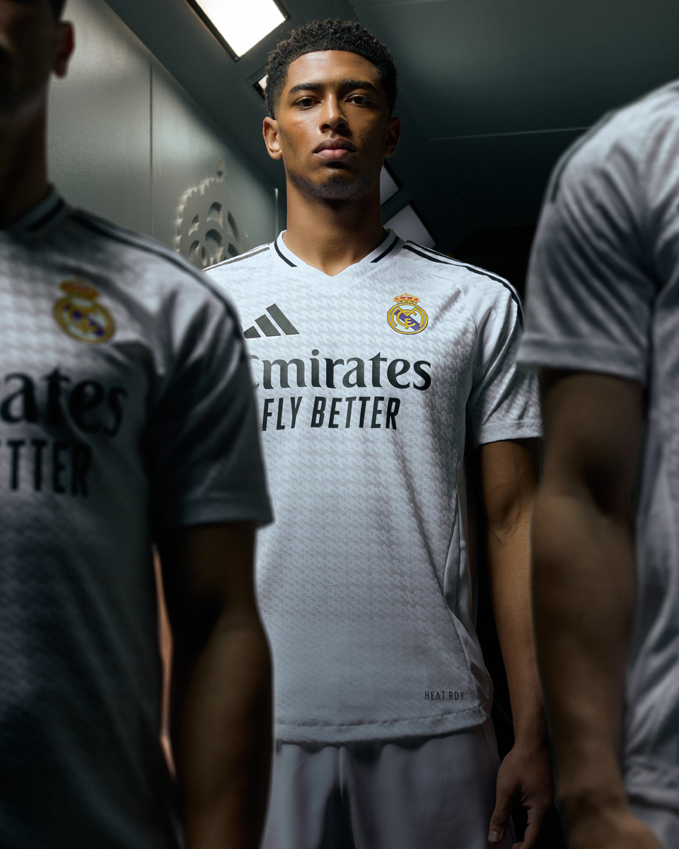 ​Áo thi đấu sân nhà Real Madrid cho mùa giải 2024-25