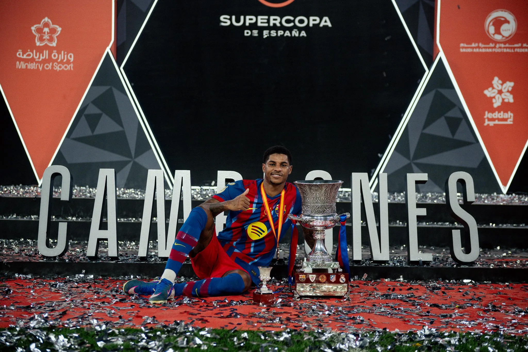 Diario Sport: Barcelona đã quyết định chi 30 triệu euro để mua đứt Rashford từ Manchester United và cho anh bản hợp đồng 3 năm