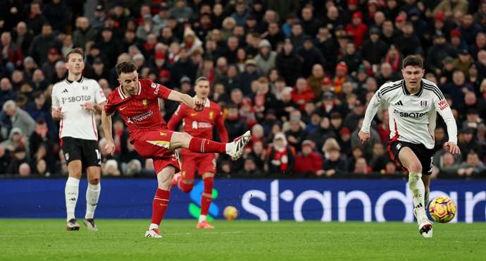 ผลบอล ลิเวอร์พูล 10 คน ไล่เจ๊า ฟูแลม สุดระทึก ยังนำฝูงศึกพรีเมียร์ลีก