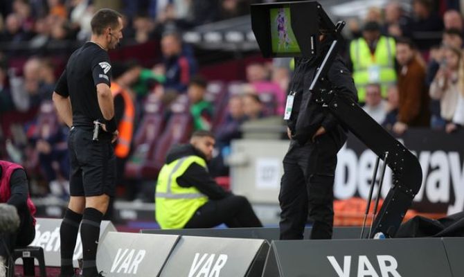 Ten Hag Claims West Ham Defeat Was 'Unfair' After Controversial Penalty Decision