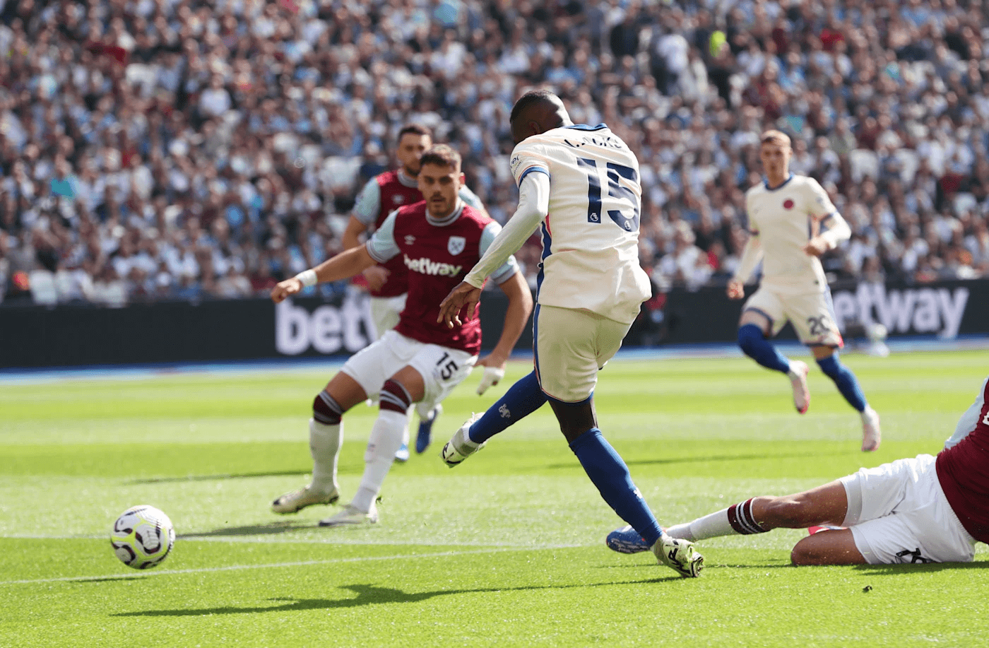 Kết quả Ngoại Hạng Anh: West Ham United 0-3 Chelsea