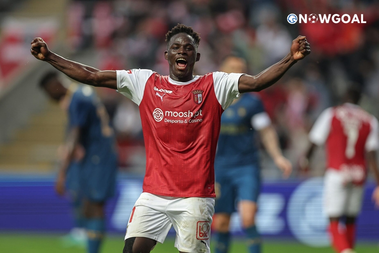 ​Arsenal, Aston Villa, Chelsea vying for Roger Fernandes, Newcastle United might have advantage