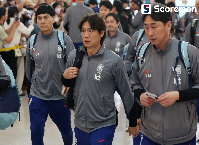 홍명보호 '월드컵 전 마지막 A매치' 위해 영국으로 출국