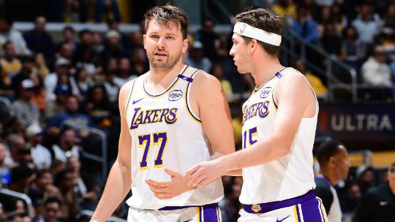 Lakers 107-96 Suns, kết thúc chuỗi 4 trận thua