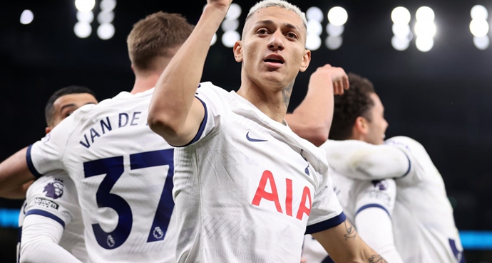 ท็อตแนมเอาชนะเบรนท์ฟอร์ด 3-2 ขยับขึ้นอันดับสี่