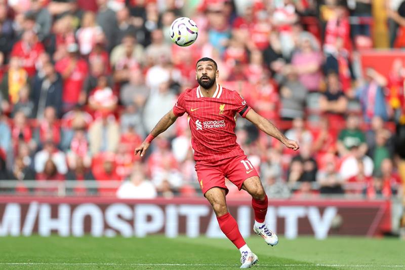 Trent Alexander-Arnold's Future Hinges on Trophy Prospects